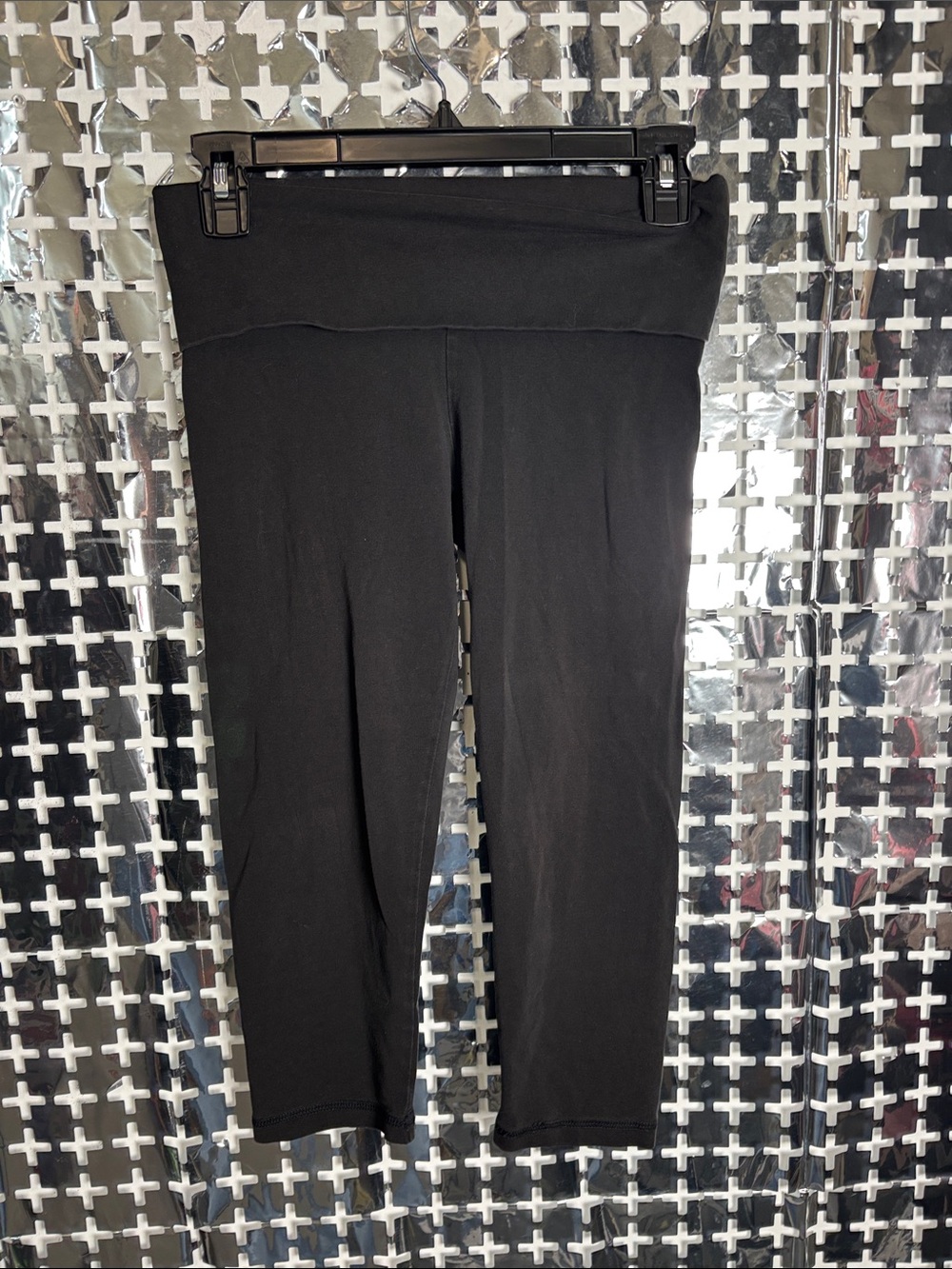 PINK Victoria's Secret Black Cropped High-Waist Leggings